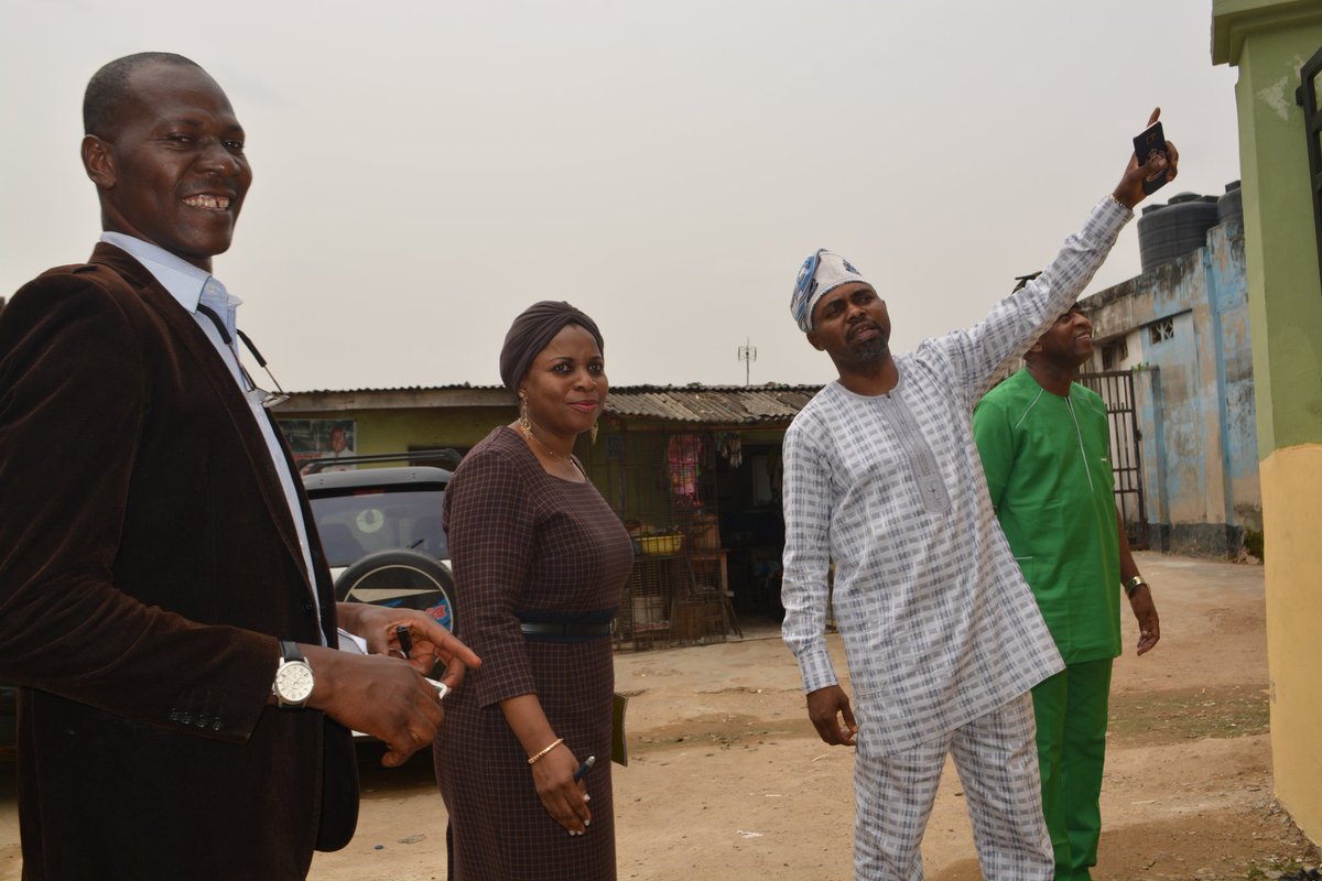 IkejaLocalGovt's tweet photo. Lagos Assembly  Health Committee Chairman Hon.Olulade, paid a working Visit to the Newly renovated Onilekere PH C...#IKJlagos. https://t.co/s45uMTG2eh