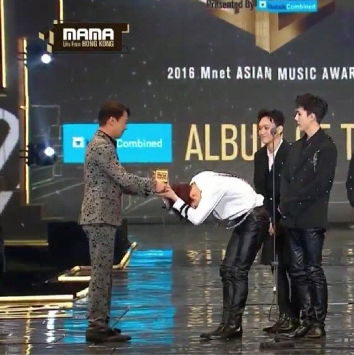 77andreea88's tweet photo. EXO wouldn't be EXO without Leader Suho!❤️
#Suho
#RespectTheLeader https://t.co/tTOn0k1JeK