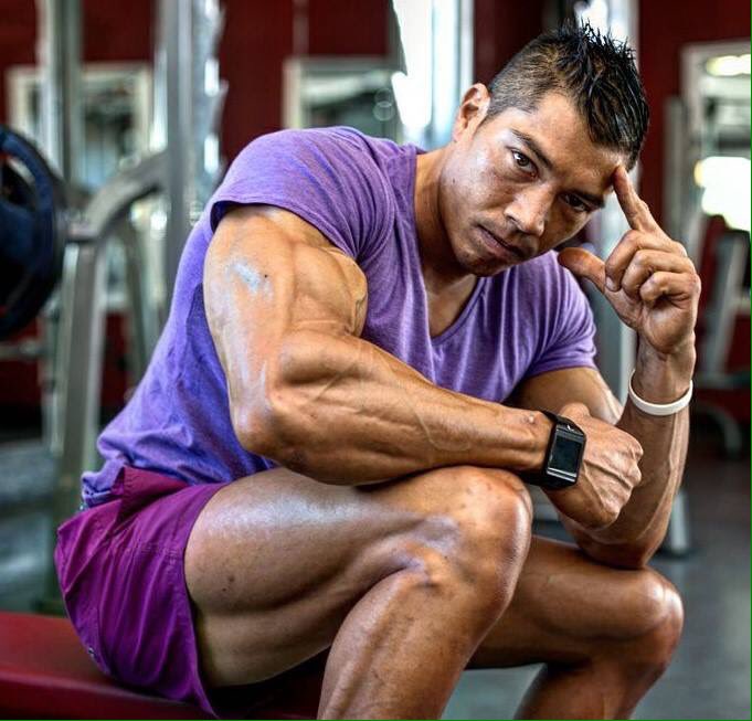 Conaromaacafe's tweet photo. Greg Vong
#SexyBoy #GuyColor #HermosoMuchacho #MexicoEsBello
#PoderosoMuscle #BodybuilderMen #DiosesDelOlimpo #MuscleMen #FranciaMuscle https://t.co/wQadc6VMNP