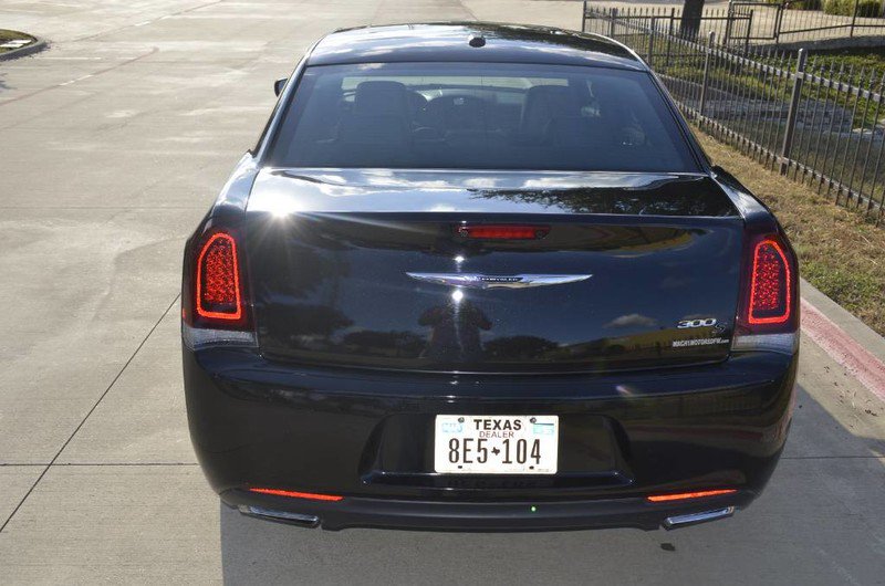 Mach1MotorsDFW's tweet photo. 2015 Chrysler 300 300s
Price:$25,995
Mileage:14,679 mi.
#chrysler https://t.co/7ninYDdBe9