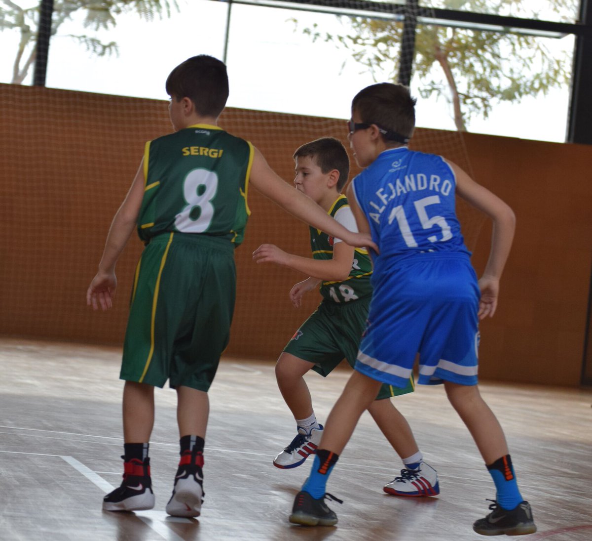 JoseAlba74's tweet photo. Curso baloncestistivo 2016-2017
Torrot Maresme somos y así jugamos. https://t.co/RYfkOkwhgr