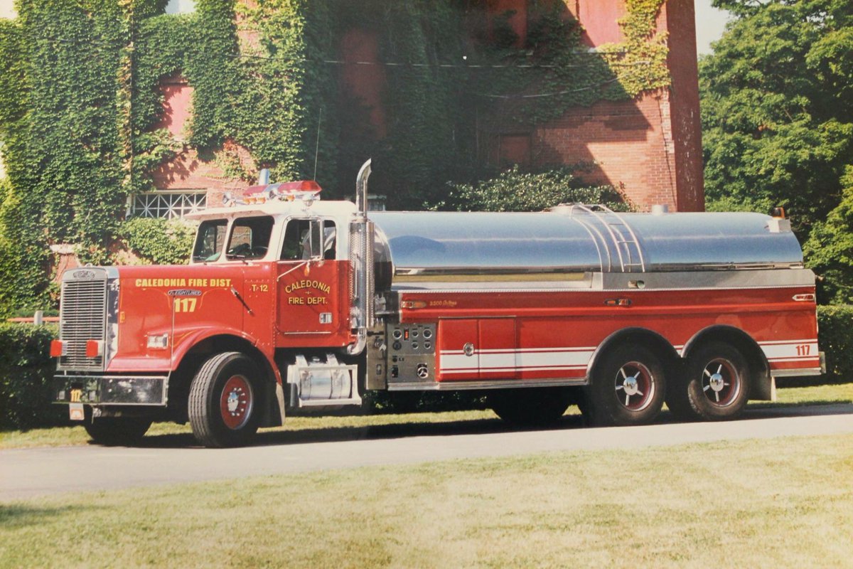CaledoniaFD's tweet photo. Throwback Thursday. Tanker 117, formerly T-12. 3500 gallons. This truck hauled some serious water to many fire scenes #fire #rescue https://t.co/m6Qa8icVpz
