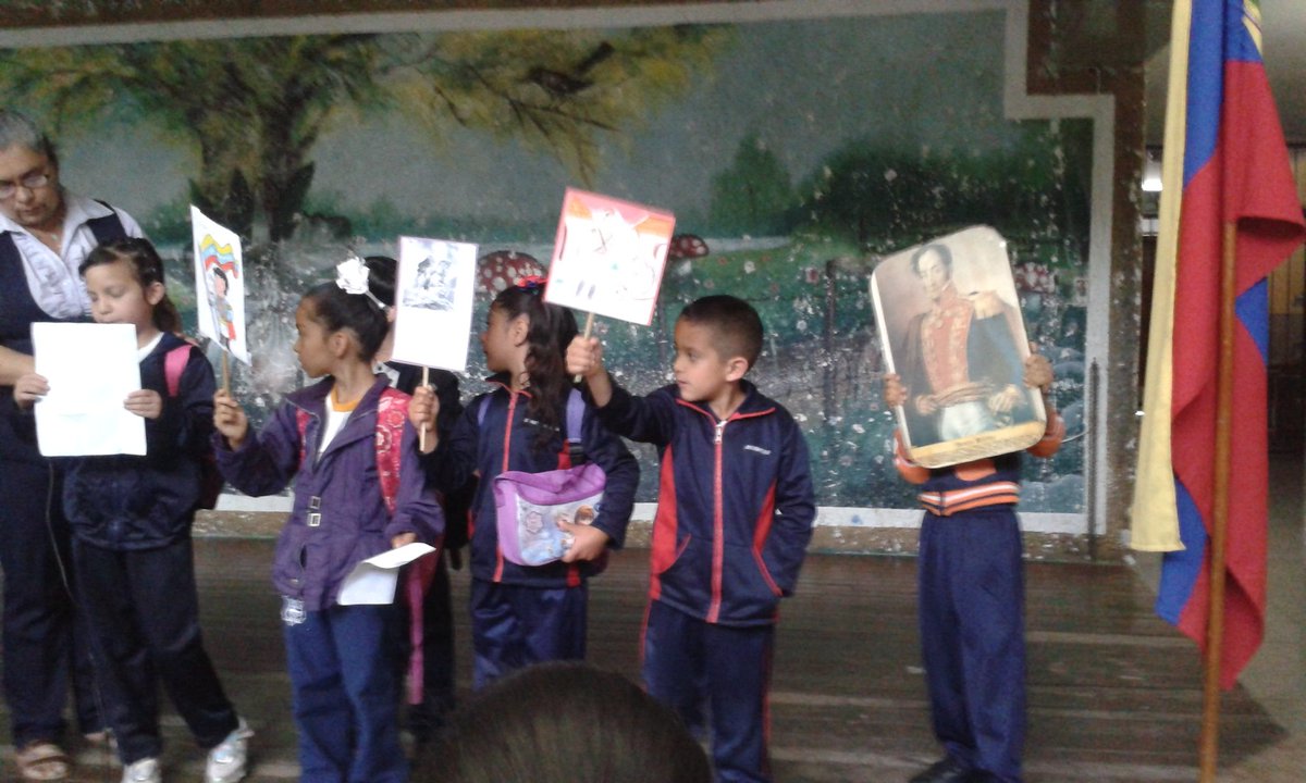 Semana del Bolivarianismos. Exaltando vida y obra del Libertador Simón Bolívar E.B.Jáuregui <a href="/CLIFPJauregui/">CLIFPMV Jáuregui</a> <a href="/SilvaEleazarL/">Eleazar López Silva</a> <a href="/jaureguic1/">@jaureguic12015</a>