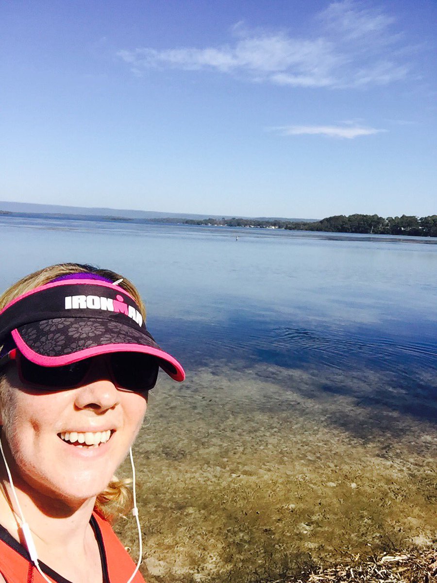 JoanneMurphy_'s tweet photo. Fab session this morning 2 hour bike & 9k run in 27 degree heat! Stunning location for #huskytri #workingadventures https://t.co/o9VmekoONN