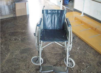 jeongeupnews's tweet image. #샘골보건지소 에서는
관내 장애인을 위한 재활보건실 운영
어린이 #안전사고예방교육 및 가상장애체험교실 
장애인 건강 활력 프로그램
재활보조기구대여 
등 재활보건사업을 실시하고있습니다
관심있으신 분은 

샘골보건지소 재활보건팀 : 539-6741~3