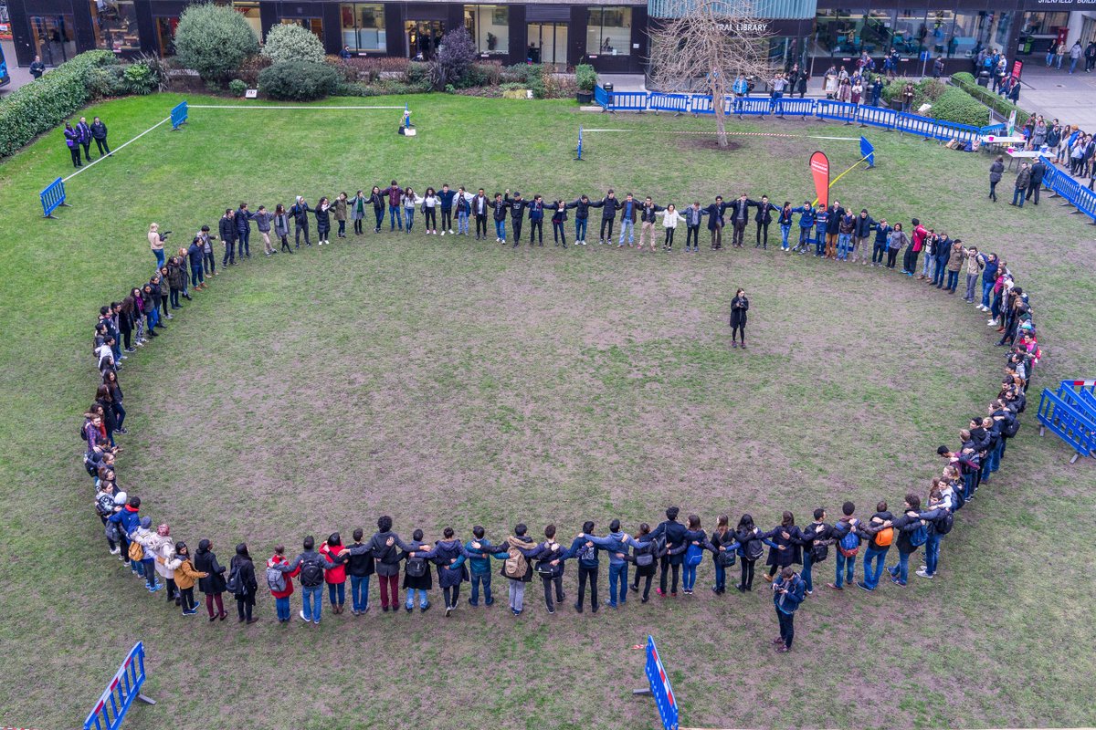 ImperialRAG's tweet photo. We just set a new Guinness World Record (unofficially) bu having 58 different Nationalities in a single Group Hug! Ecstatic! #ragweekic https://t.co/op3m8KHCK6