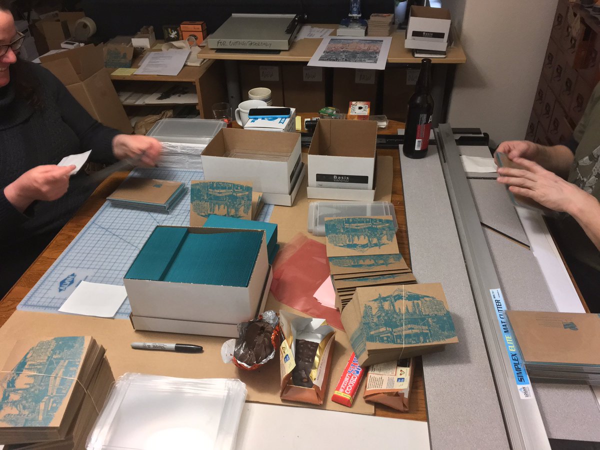 UrbanRetrospect's tweet photo. Got help w/ custom order of 800 boxed. Will sell online in a month or so! #portland #oregon #notecards #snailmail https://t.co/Kr12y6lxHk