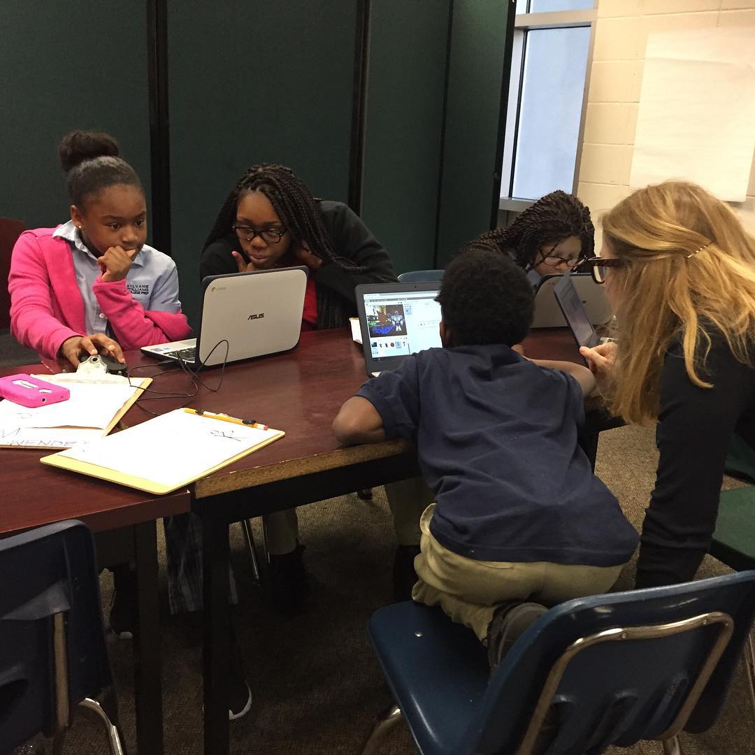 826National's tweet image. Big News! @BigClassNOLA @cartoonnetwork @nbacares &amp;amp; @826National teamed up to offer youth a #CodeYourStory event using @scratch! #NBAAllStar