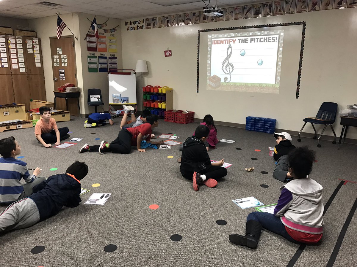 EaglesMakeMusic's tweet photo. 5C rocking MineStaff to practice absolute pitch names. #eagleslearn #elmused #pisdmusic https://t.co/JzPNp2XqGg