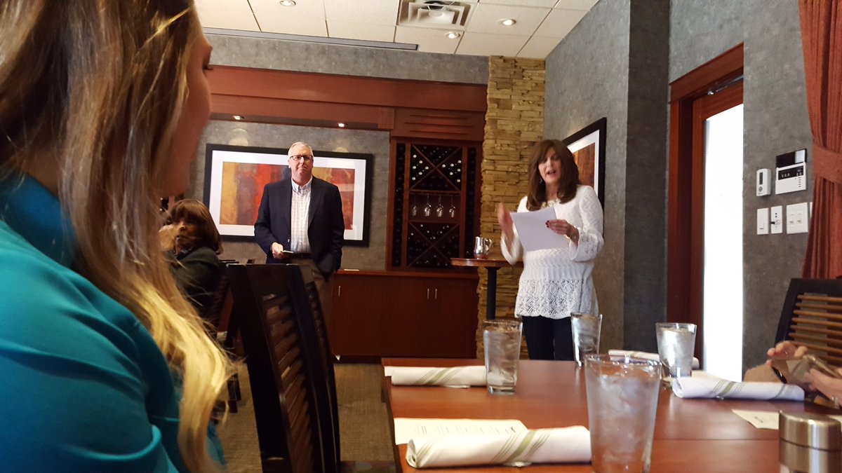 tiffany_lynaye's tweet photo. Kicking off today's @GKCPRSA Luncheon with @JimSuhr #SoloPros #ThursdayThought #NewsNow https://t.co/58w1MXPewx