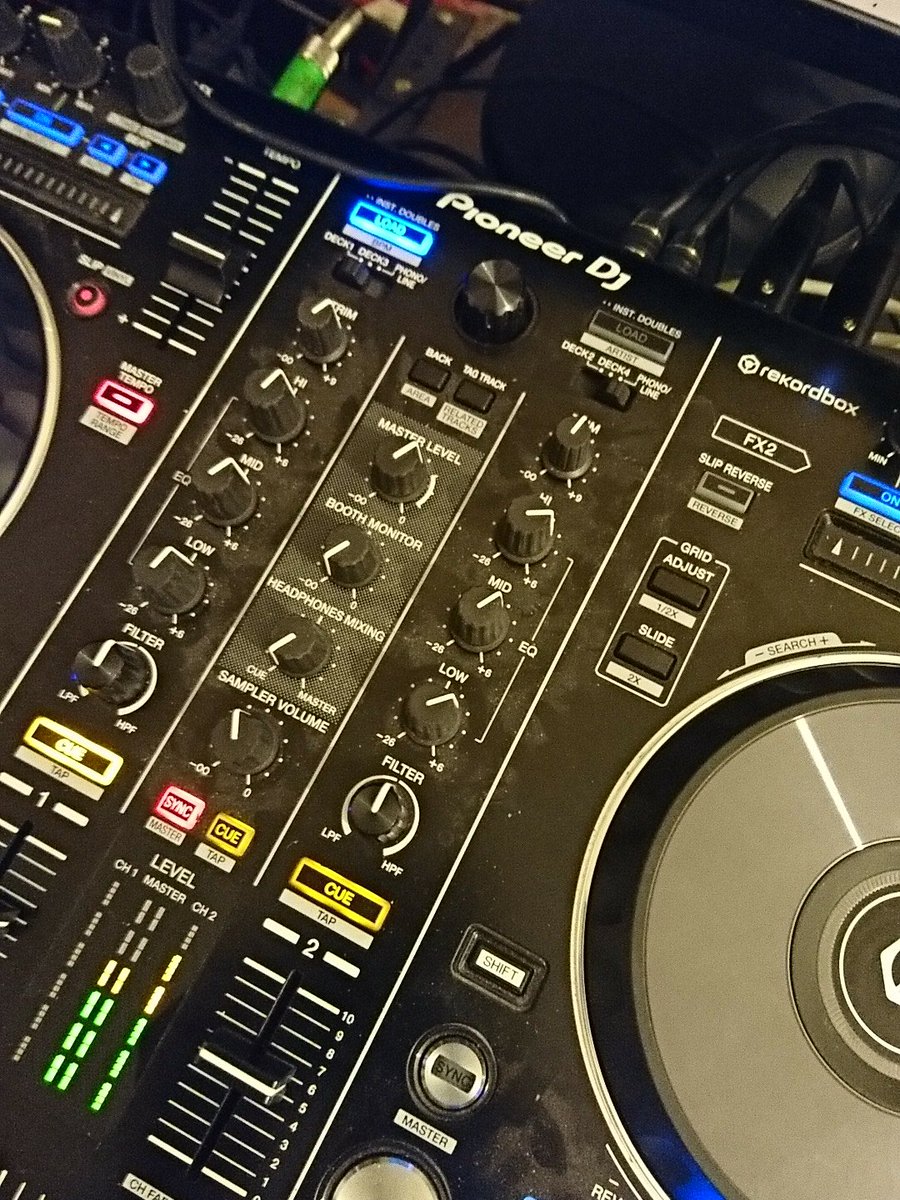 audio_ether's tweet photo. Live drum and bass on https://t.co/XqwgTXEpZ6. Any min now..  Get amongst it https://t.co/9NABiykPx5