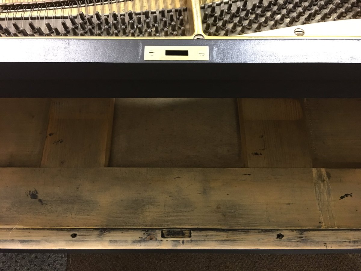 moveandtuneuk's tweet photo. Cracking on with this one #paintedpiano https://t.co/qw2g877WRY