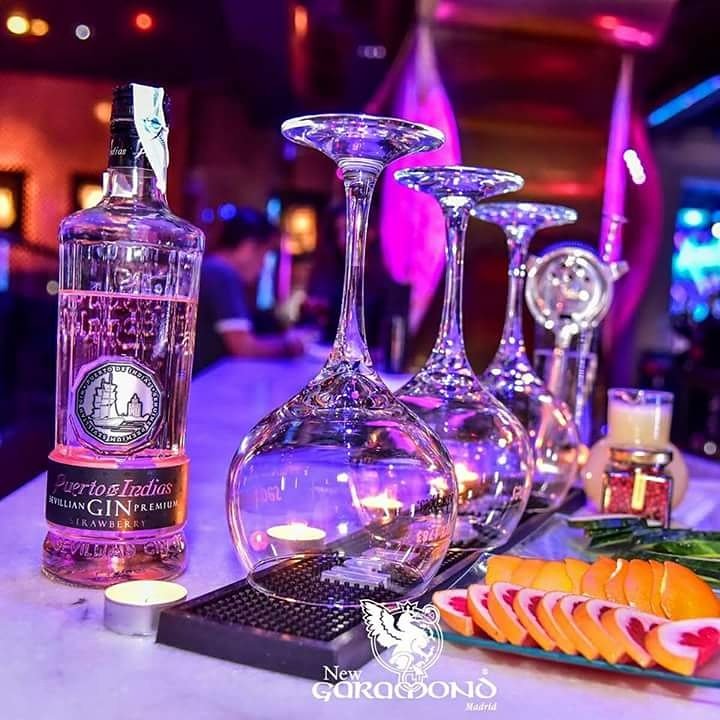 AlbertoEl7's tweet photo. 🌟#Discoteca #NewGaramond🌟
Chicas #Gratis hasta las 3:00
Chicos 1x10 o 2x17
#Lista de Alberto Sánchez
Info 699720434
#DiscotecasGratis https://t.co/ZIBEz7Gtae