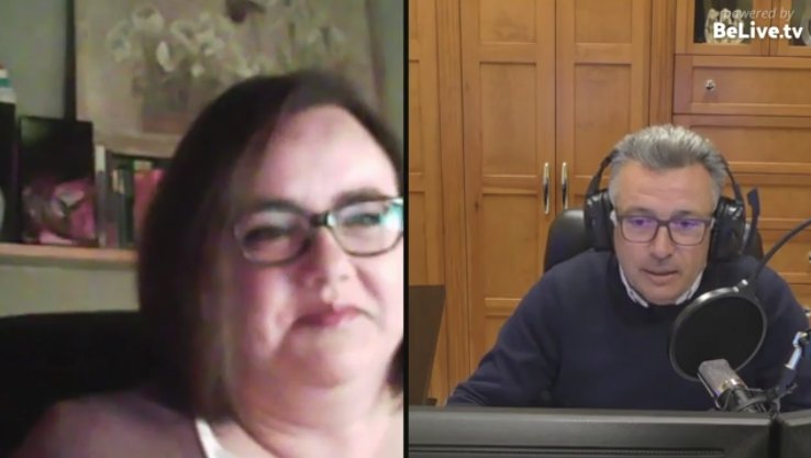 SoMeChatES's tweet photo. @aroru26 en #hoystreaming. En directo vía Facebook. Llegas casi a tiempo! https://t.co/qEVVOAXqkA @Antoniogestion https://t.co/jviS4CtYac