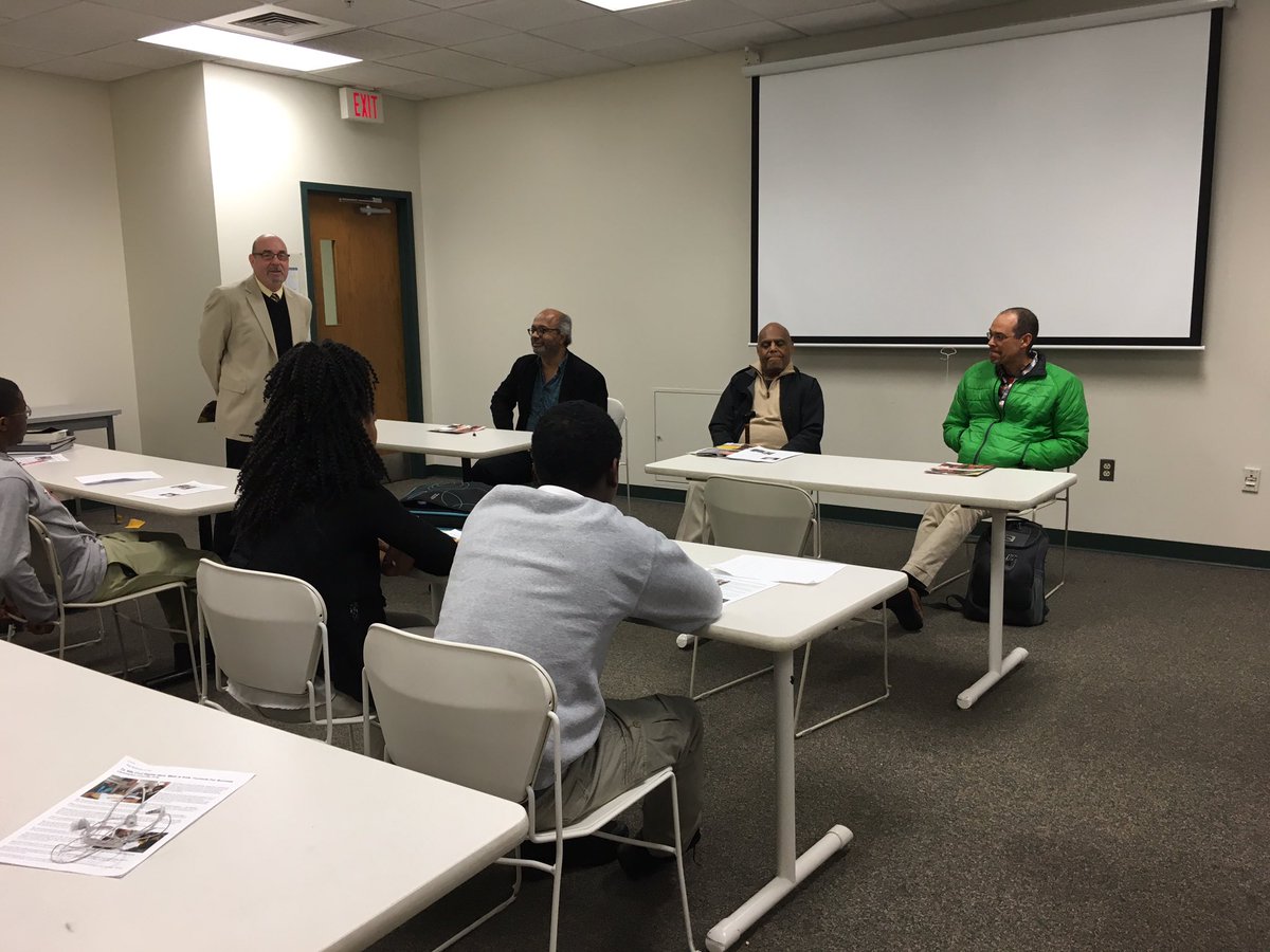 SIUECharterHigh's tweet photo. We were ABSOLUTELY HONORED to have the former leader of the Mississippi SNCC Bob Moses with us today! #BlackHistoryMonth https://t.co/fErIqT7Iim