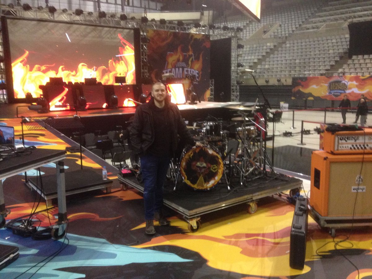 Barcelona All-Stars 2016, what a great show! Unfortunate about the kit I got stuck with, Eww! Lets just say it rhymes with Earl Blasters!