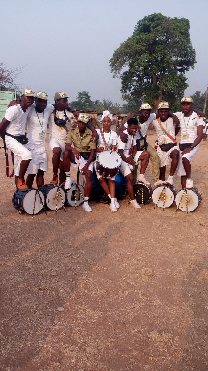 Sir_EbubeEleazu's tweet photo. Let me drop dis here... Nysc Batch B stream 2 ekiti Band CDS (snare section) https://t.co/yFd4vxObGb
