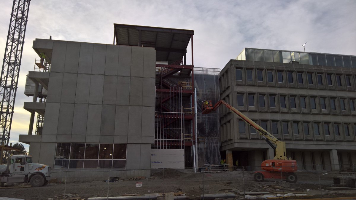 PlantPathISU's tweet image. We're getting new neighbors! Don't worry though, we #sciencesohard the construction doesn't distract