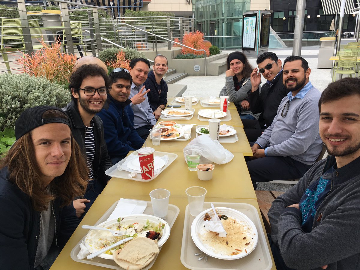 thursdaylunch's tweet photo. Lunch at Santa Monica Place food court with @GumGum @arkusnexus https://t.co/765fuYedoA