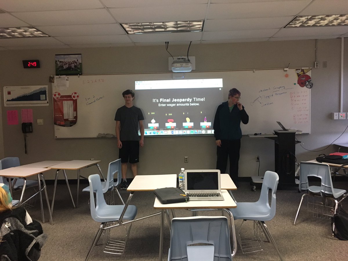 dcgfinlit's tweet photo. Playing some Jeopardy today learning the @DaveRamsey keys to saving! https://t.co/7JhN7FNHYt