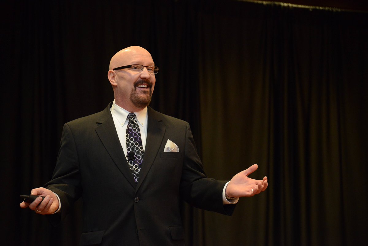 speakernow's tweet photo. Kevin Kush discusses A Piece of the Puzzle, Eight Traits of a Quality Teammate. Are You a Team Player!? #INA17 https://t.co/SI4lbMAQYE https://t.co/tW0QUhmtNI