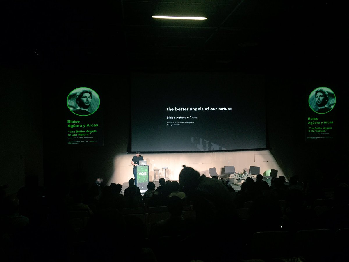 coos_sml's tweet photo. Y cerrando #VOR con broche de oro tenemos a @blaiseaguera de @Google con platica sobre #machinelearning - #superinteligencias #VOR3 https://t.co/dCzxliPAn0