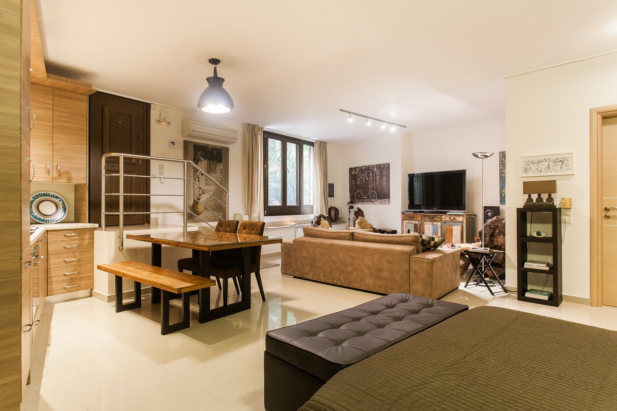 weSellathens's tweet photo. We've got a beautiful suite in #Plaka, #Athens that is available for #vacation rentals! Contact us for daily or monthly rates! https://t.co/oB3r9SgPK7