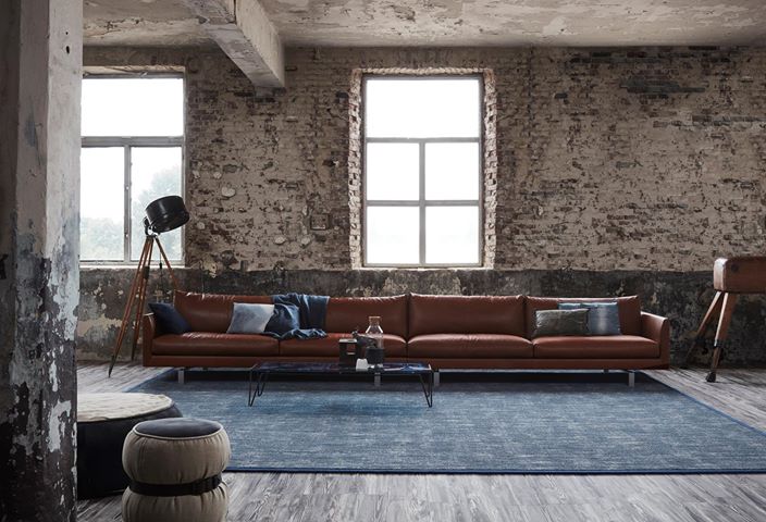 DenOudenWonen's tweet photo. En de #gelukkige #winnaar van het #DESSO #DENIM vloerkleed is.......... SABRINA ZIJL! https://t.co/0CgMjVSnid