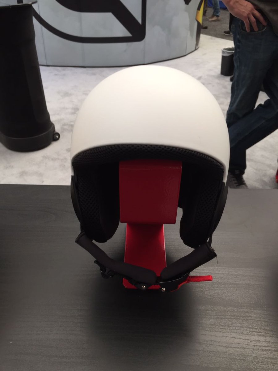 dropzonecom's tweet photo. Some sick new gear coming out this year from the manufacturers, we've got more images here: https://t.co/LgHT8R3xzl #pia2017 https://t.co/CfI8xnyw2Y