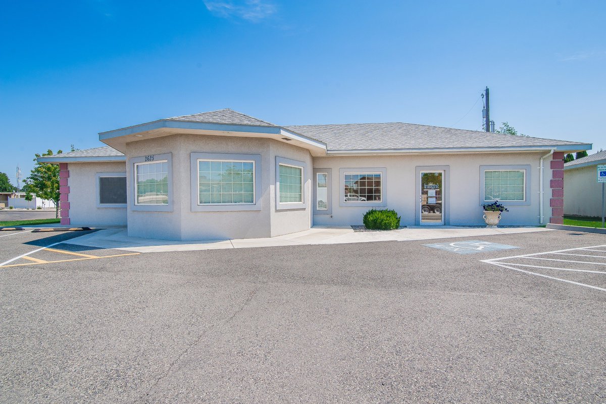 NAITriCities's tweet photo. 2,421 SQFT #officespace at 2625 W Entiat Ave @KennewickWA. 7 private offices, very quick access to HWY 395 and Hwy 240 Call Jason Goffard. https://t.co/zSR2WD6Wqz