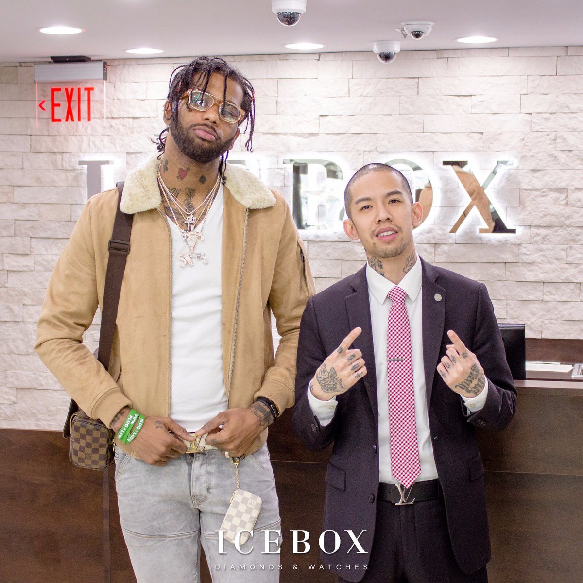 Hoodrich_Pablo's tweet image. Fuck yo jeweler .. we do this 💩