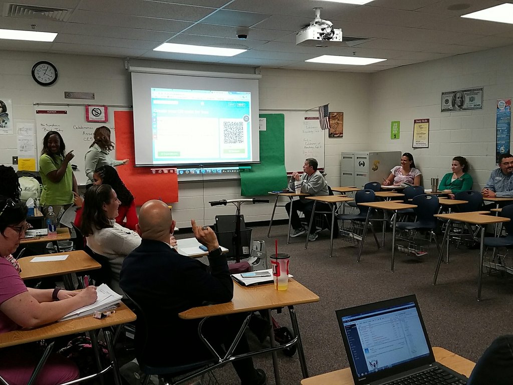 GCPSeCLASS's tweet image. High school Lead Innovators: how are you moving your team to the next level with instruction and technology?