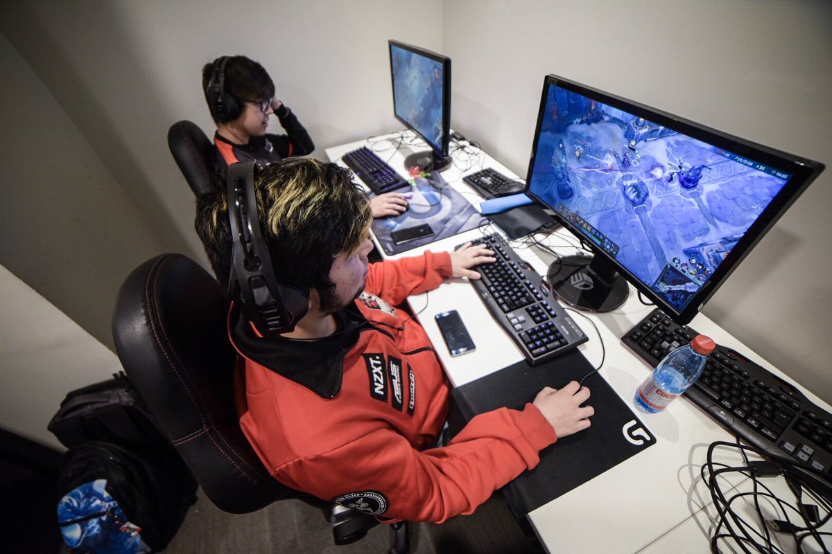 lolesportslas's tweet photo. ¡Se viene @FuriousGamingLA en contra de @Rebirthe_Sports! #CLS https://t.co/bUOxLpc5kn https://t.co/g0FpVmbPnc