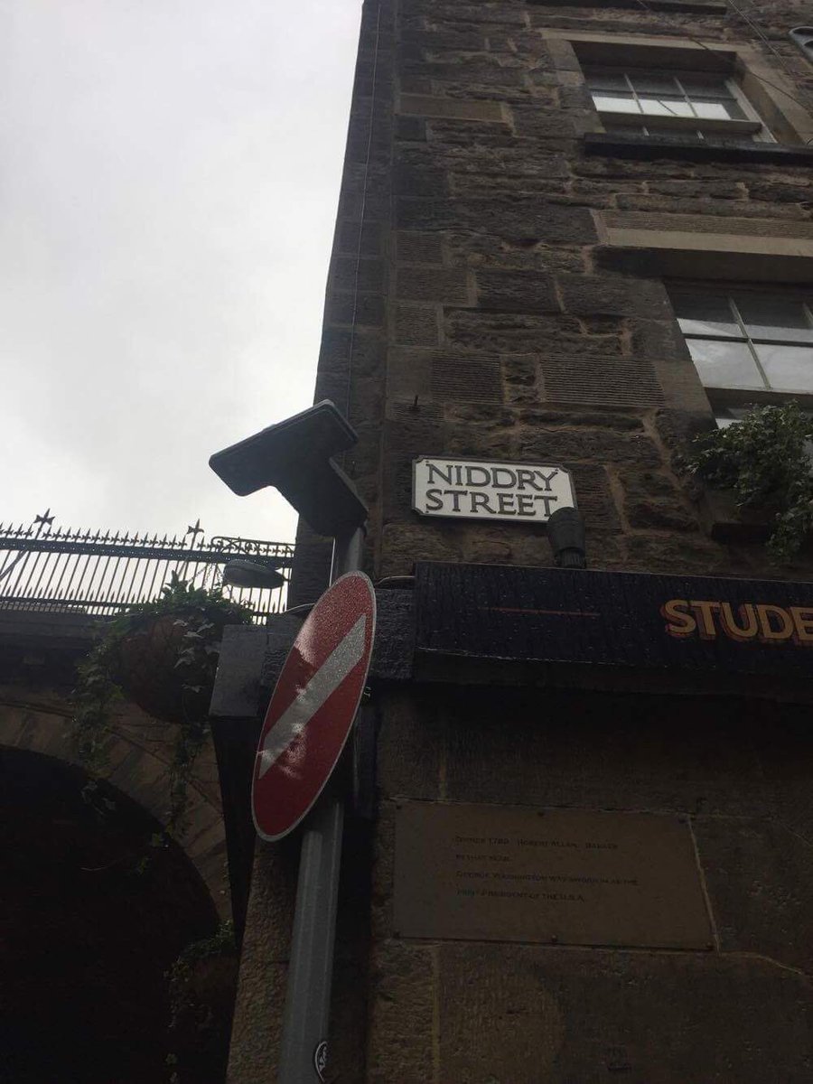 EdiElidor's tweet photo. Laura & Rachel recently went to visit #Niddry #vaults in #Edinburgh ๐ฎ
#teamelidor #paranormal #spiritual #ghosthunt #elidorevents https://t.co/WFMpE7Z764