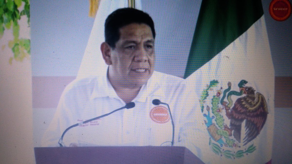 DulceTello0's tweet photo. #Previo #SnteEnVivo Con el sistema de computadoras Endless, que operan sin requerir internet, el Sinadep-SNTE impulsa la #EducacionInclusiva https://t.co/Tp3717u5f4