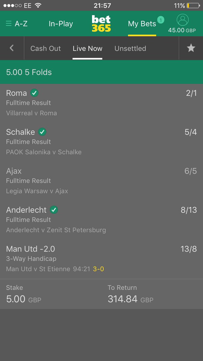 GMitchell_95's tweet photo. .@EuropaLeague @UEFA Is this ball over the line?! Has that just lost me £314? Is this the unluckiest bet ever? @FootyAccums https://t.co/cy9Mdtz4k6