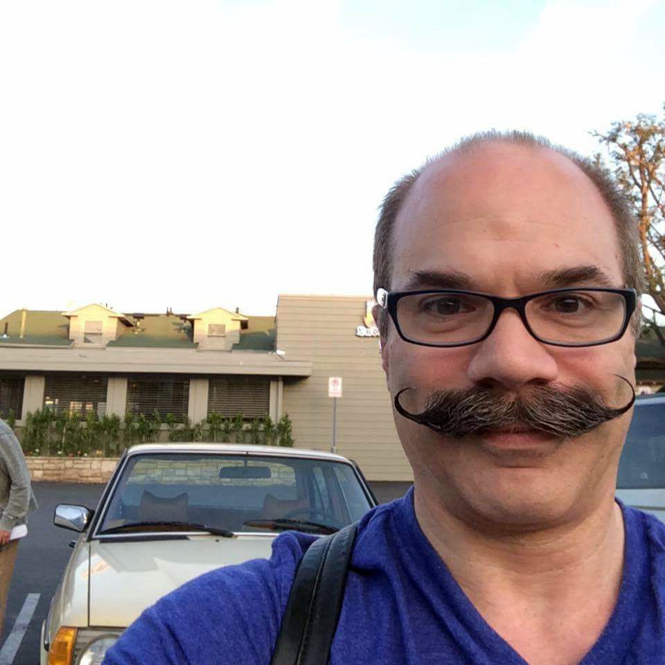 DWSchoner's tweet photo. How great is it when a good friend finds your doppelganger in a @Starbucks? Pretty darn great!

#StacheLife #StacheFamily https://t.co/WYlAw9iimE