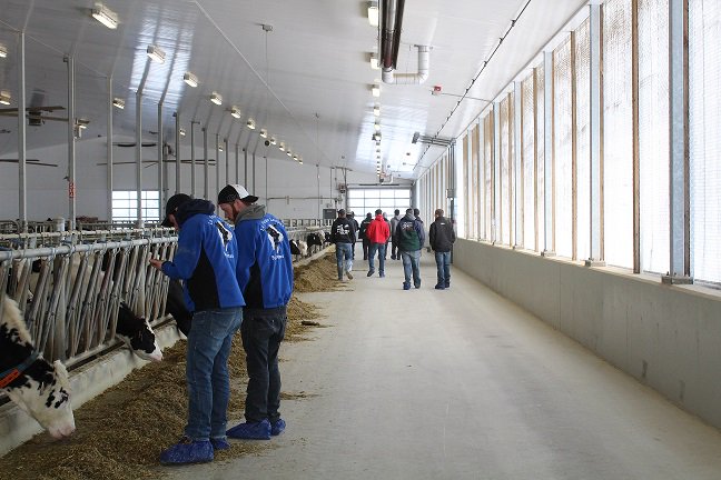 DairyFacility's tweet image. We celebrated #CdnAgDay by providing tours to students and industry colleagues!