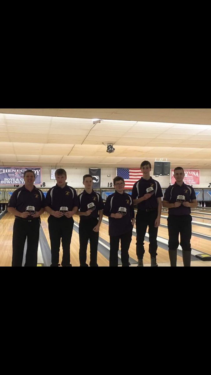 JTathletics's tweet photo. 🎳Congratulations to our JHS Bowling team for earning 3rd place out of 20 team at the class B Sectional match today. 🎳 https://t.co/DqJhIAua8K