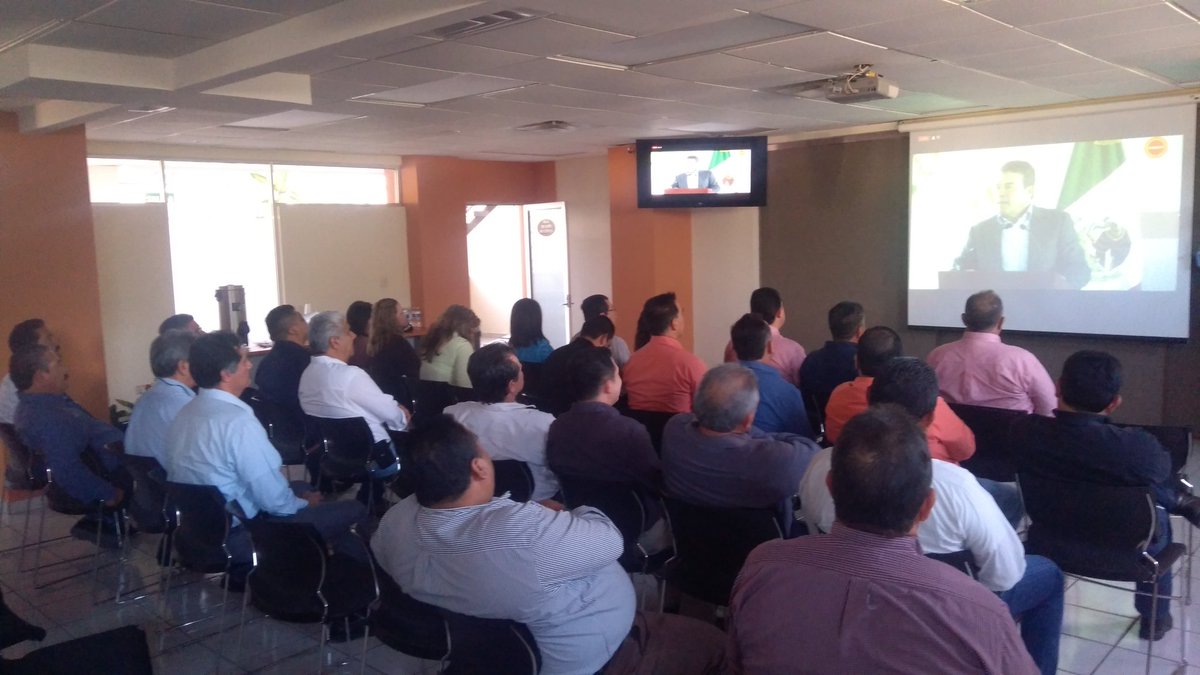 DulceTello0's tweet photo. #SnteEnVivo la #EducacionInclusiva https://t.co/ZqRuGgwWTb