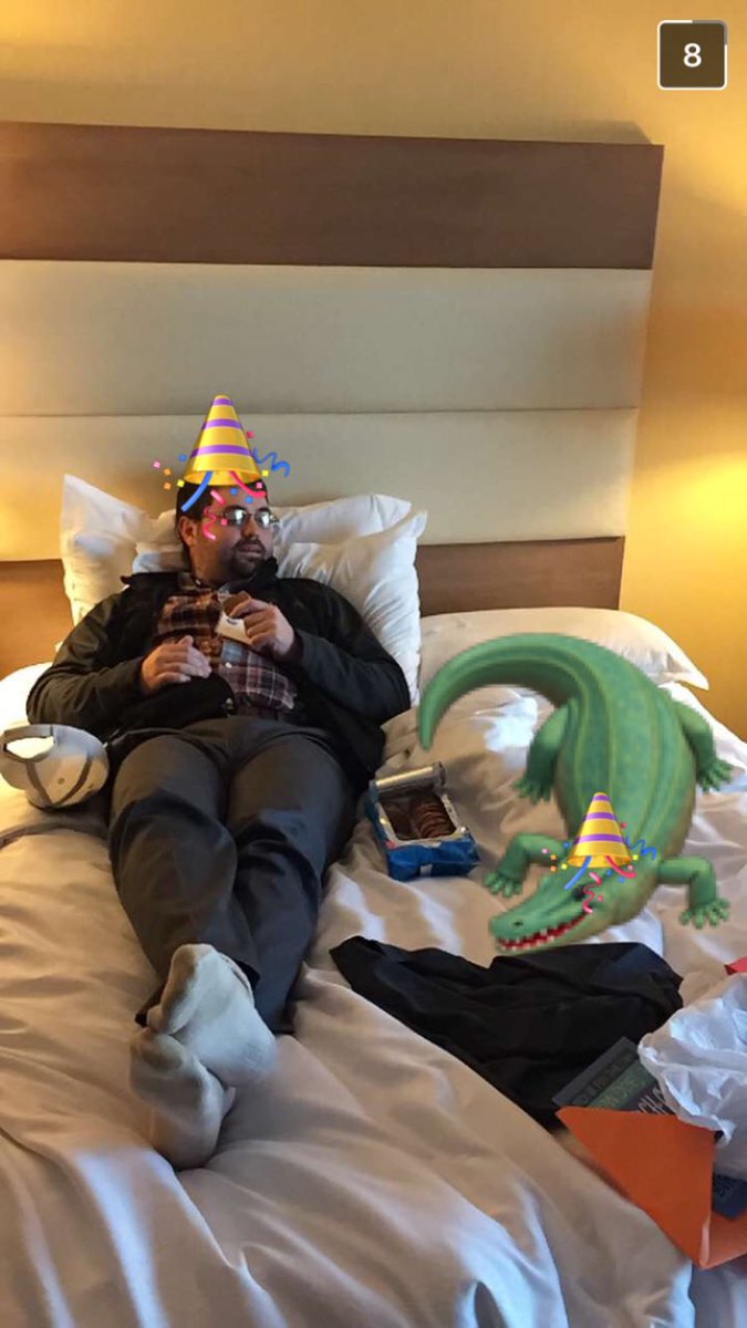 LGgator tweet media
