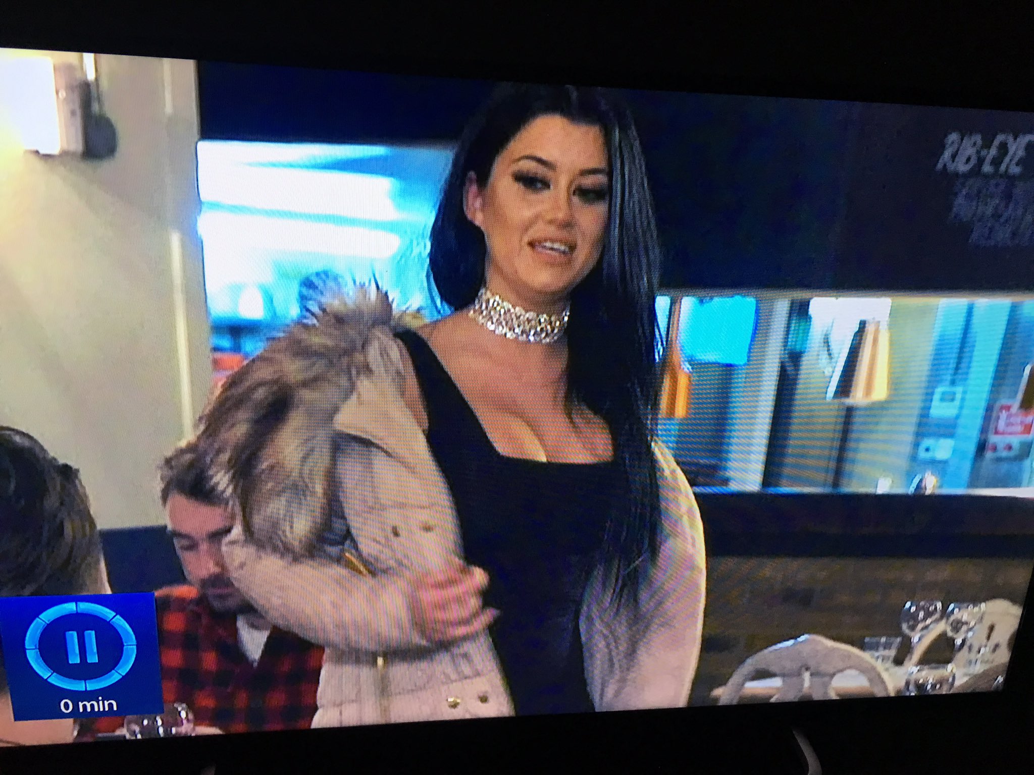 ZlatanLookalike on X: @stephen_bear I'm with you 💯💯💯 you been mugged  off by @LadyNadiaEssex & @CelebsGoDating that isn't the same Dakota!  @EssexMagazine #CatFish t.co8OxM6iGUFR  X