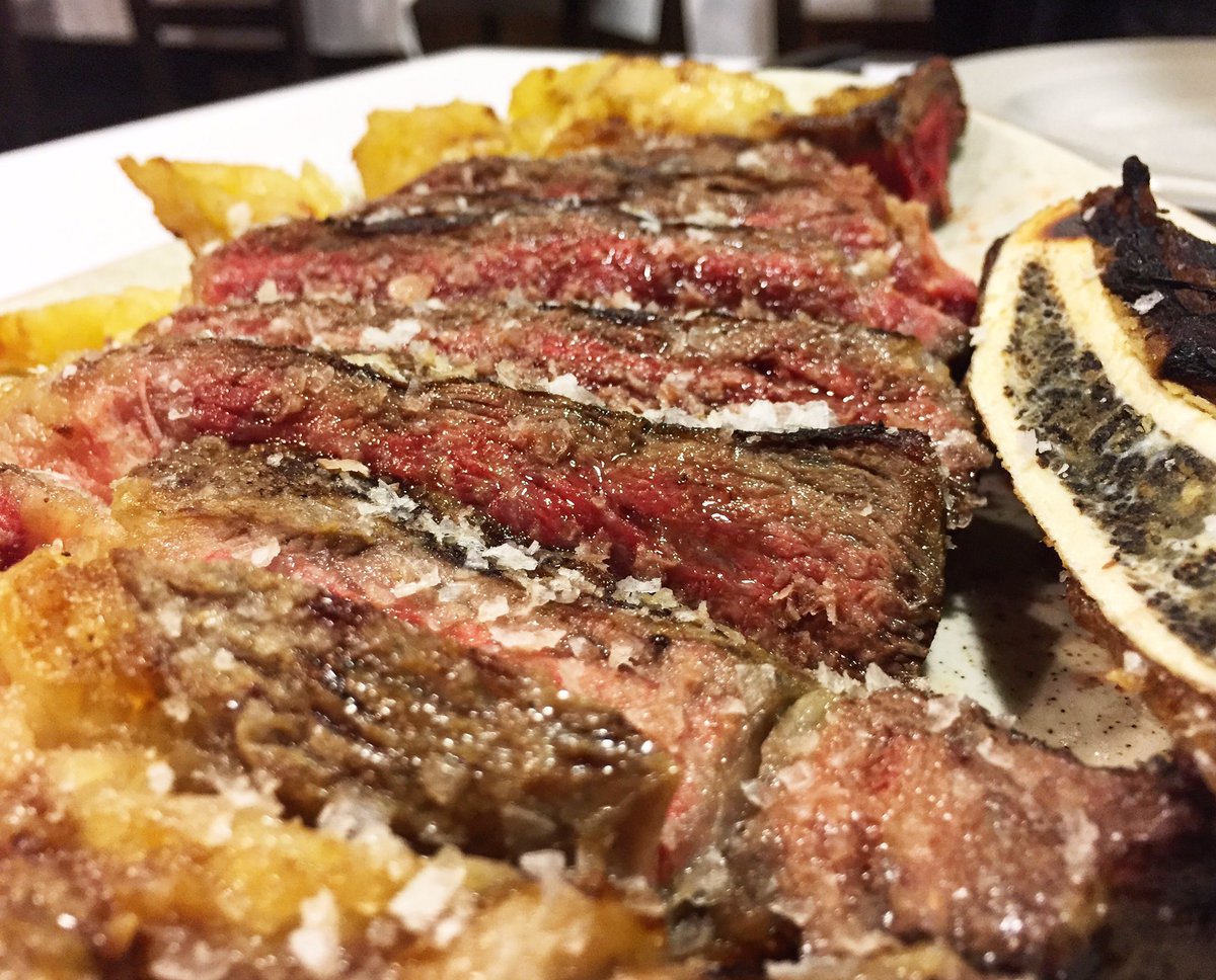 Gozando de lo lindo en <a href="/RLaBolera/">Restaurante LaBolera</a>