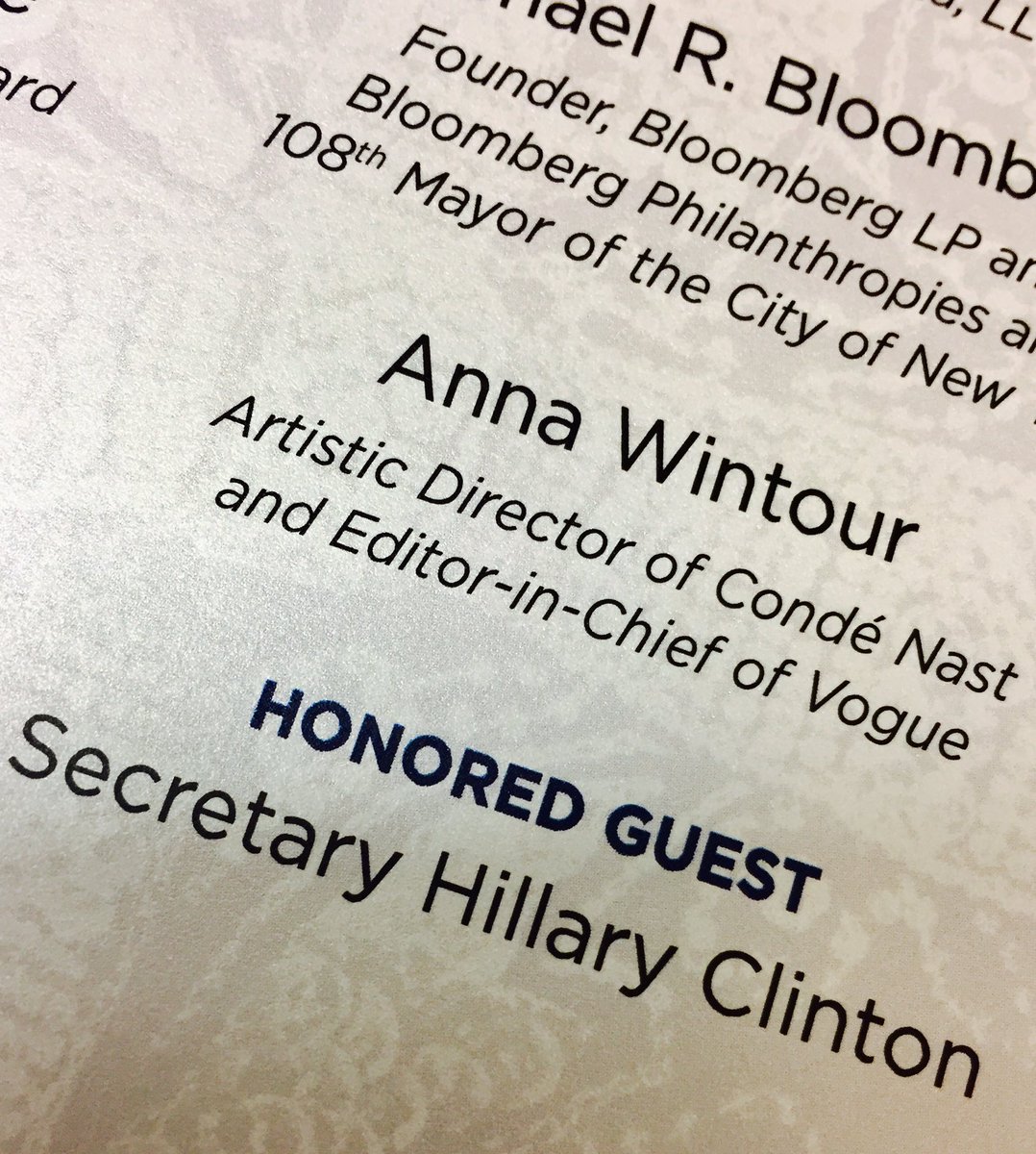LaurenMilberger's tweet photo. Just a regular day in NYC... "#OscardelaRenta was an immigrant, as Mike Bloomberg said, and aren't we glad he was." #HRC #stampdedication https://t.co/gaCC4Bl4a8