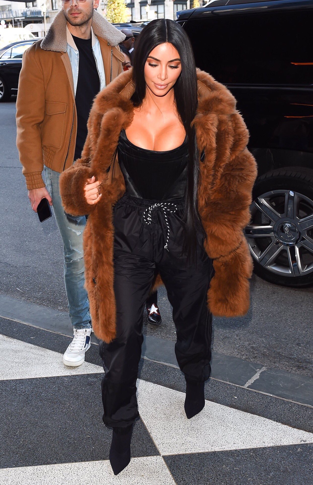 Kim Kardashian on "Vivienne Westwood top, Coach coat, Adidas pants, Yeezy boots https://t.co/WcMN9Kx5XI" / Twitter