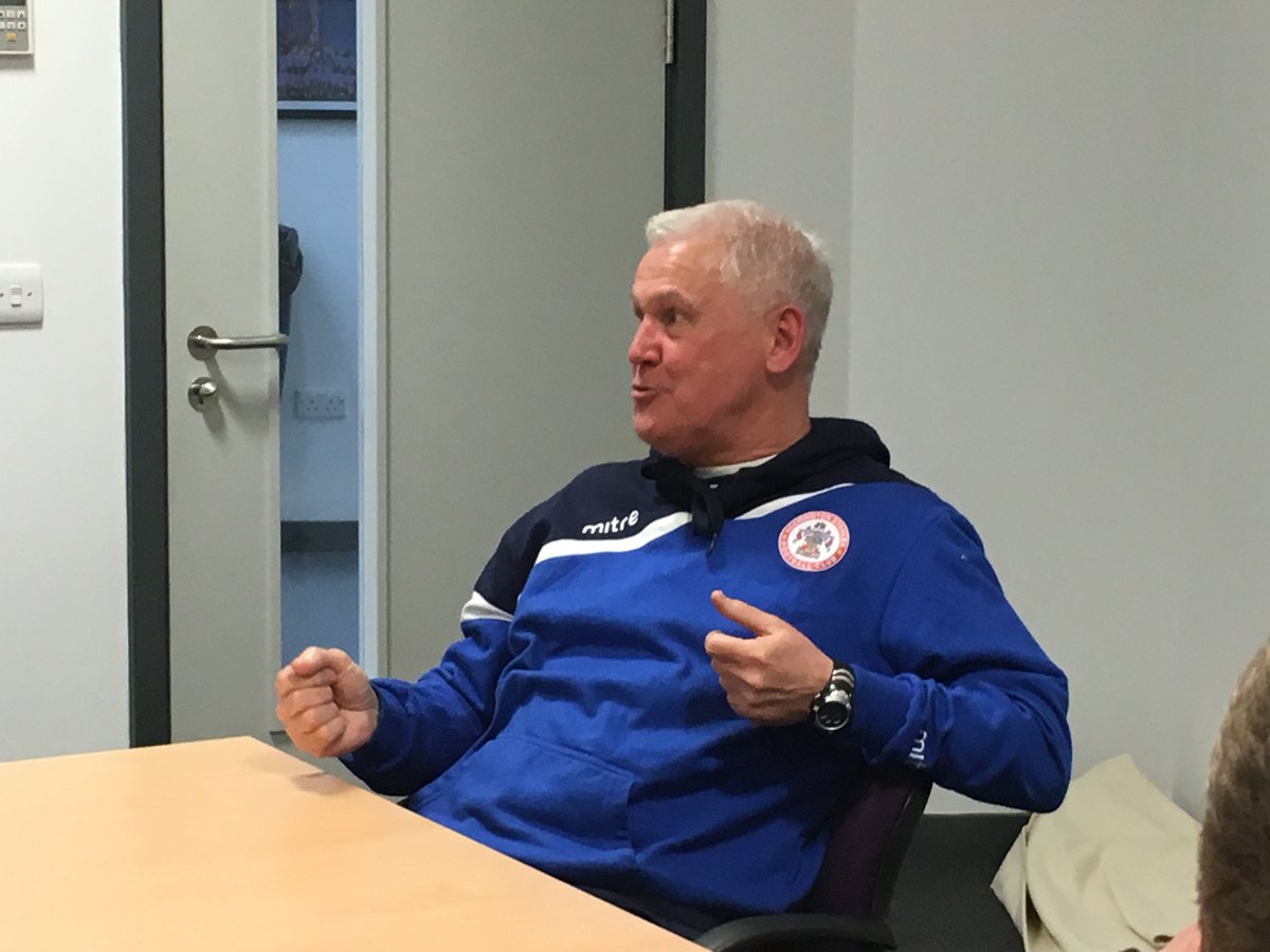 dcsoccer88's tweet photo. Great afternoon of learning 4 @dcsoccer88 Elite Academy footballers - introduction to #FootballLeague #HeadOfAcademy #BestContacts #Inspire https://t.co/UtHECfA348
