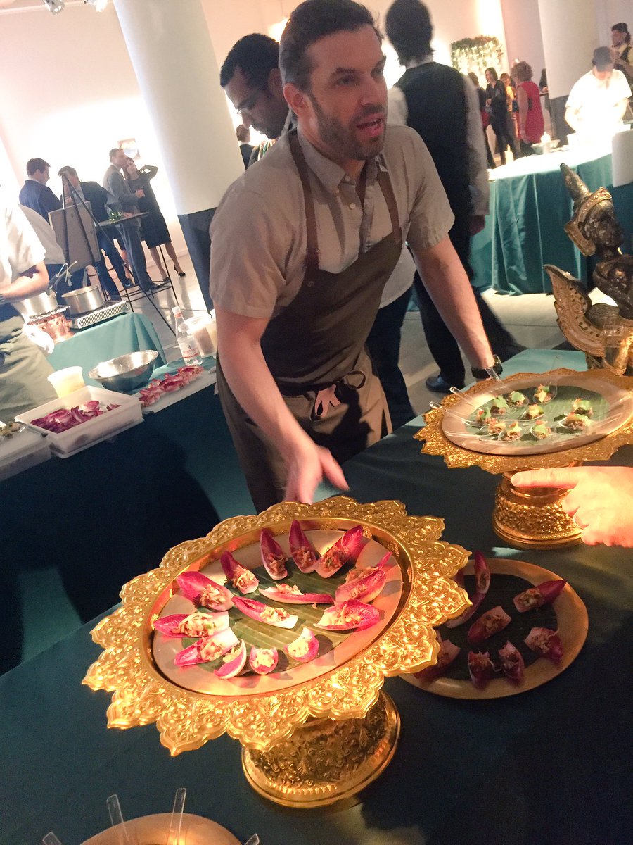 Cookies4Kids's tweet image. Cocktail hour is off to an amazing start! #chefs4kids #togetherwecan