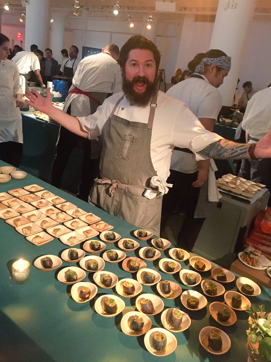 Cookies4Kids's tweet image. Cocktail hour is off to an amazing start! #chefs4kids #togetherwecan