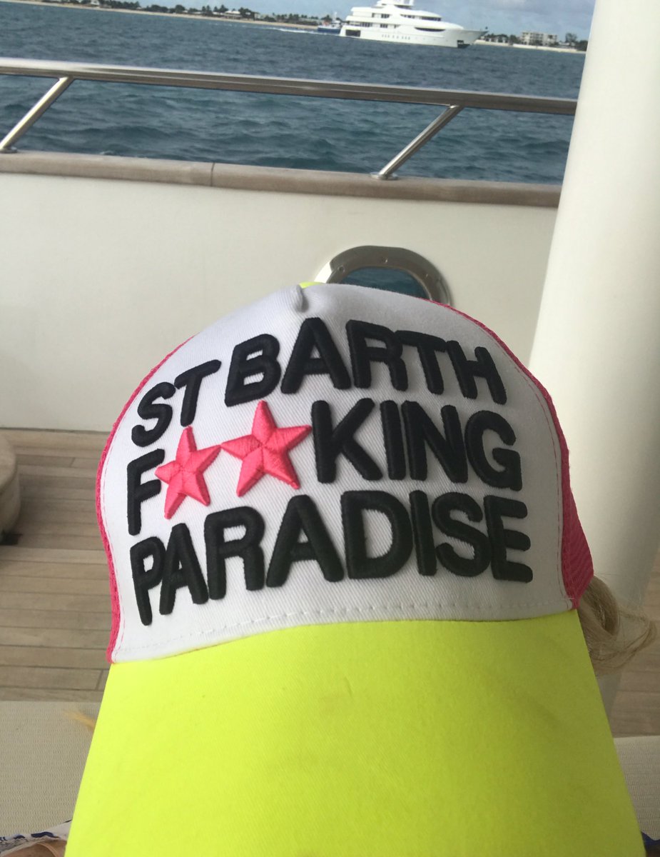 Jellajane's tweet photo. St barths 🛥 https://t.co/oB5jgj7NJF