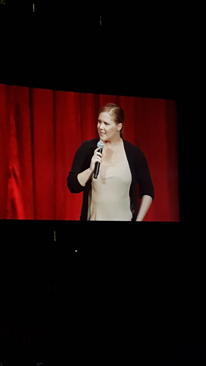 68c084abeba24de's tweet photo. Hahahahahaa love this woman #AmySchumer https://t.co/JJCRr55yEI